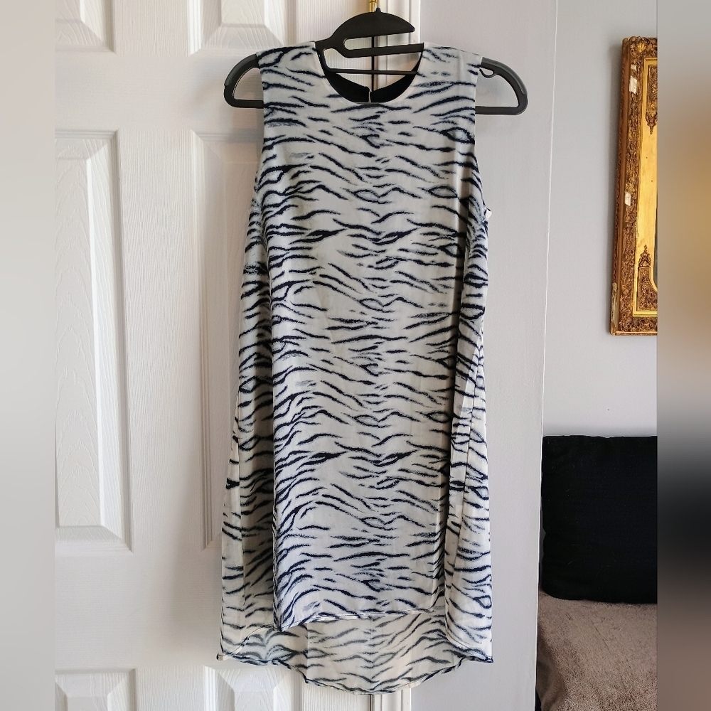 NWT Three Eighty Two‎ Sleeveless Zebra Print Dress Lined NWT Size XS - Picture 2 of 10